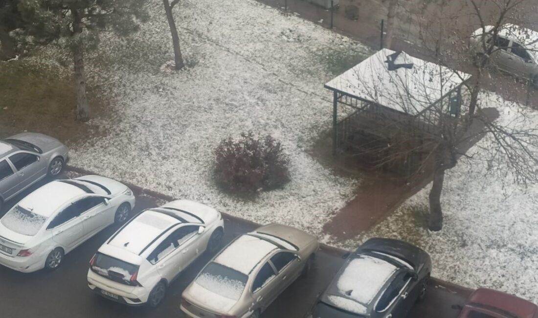 Konya’nın Beyşehir, Hüyük ve Derebucak ilçelerinde kar yağışı sevinci yaşandı.