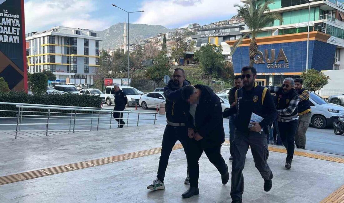 Antalya’nın Alanya ilçesinde bıçaklı ve zincirli kavgada yaralanan 7 kişi,