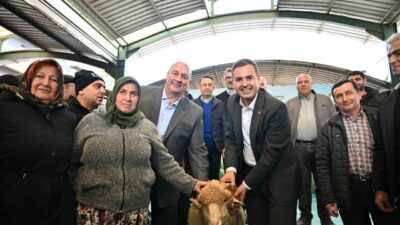 Balıkesir Büyükşehir Belediye Başkanı Ahmet Akın, Bigadiç’te düzenlenen “Damızlık Koç