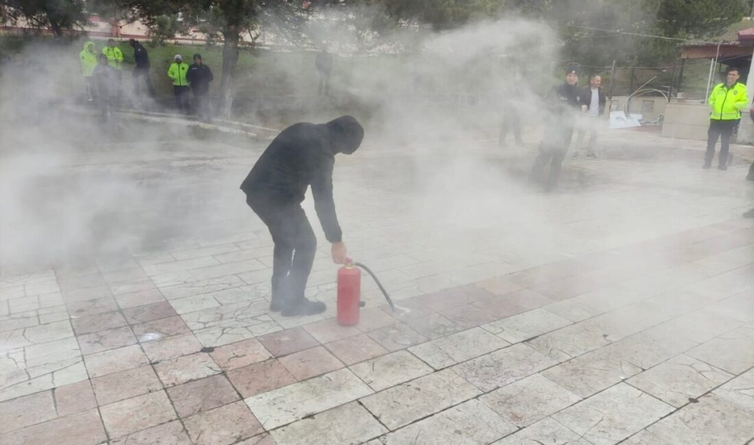 Bilecik Polis Evi’nde görevli personele yönelik afet ve yangın farkındalık