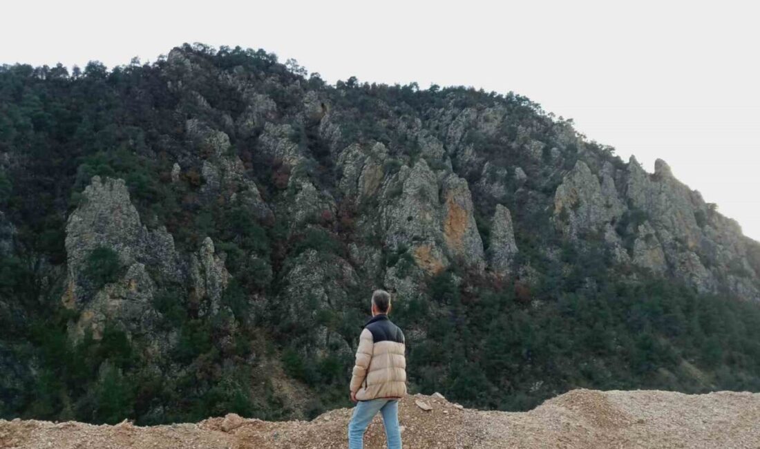 Bilecik’in Osmaneli ilçesine yalnızca 8 kilometre uzaklıkta bulunan Kayalar mevkii,