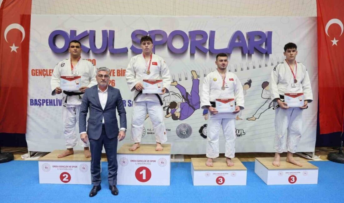 Bilecikli judo sporcusu Muzaffer Buğra Sezer, Türkiye üçüncüsü oldu. Ordu’da