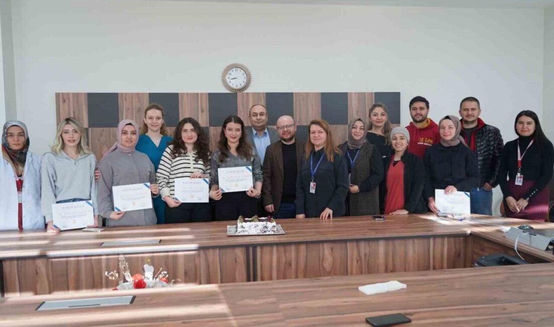 Bilecik Eğitim ve Araştırma Hastanesinde düzenlenen ‘Ameliyathane Hemşireliği Sertifika Programı’