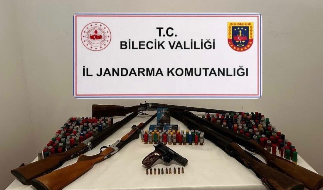 Bilecik’te gerçekleştirilen operasyonda çok sayıda silah ve fişek ele geçirildi.