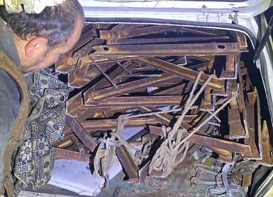 Bilecik’in Söğüt ilçesinde yol kontrol faaliyetinde durdurulan araçtan şaşırtan hırsızlık