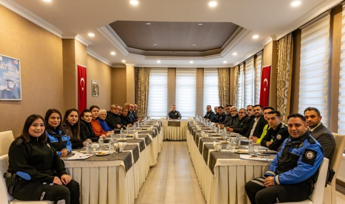 Bilecik İl Emniyet Müdürü Gökalp Şener başkanlığında emniyet ve muhtarların