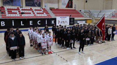 Bilecik’in Bozüyük ilçesinde gençler basketbol grup müsabakaları, düzenlenen açılış seremonisiyle