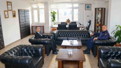 Bilecik’te kurum müdürleri, İl Jandarma Komutanı Ali Vanlı’yı ziyaret etti.