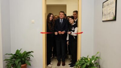 Bilecik’te Mesleki ve Teknik Anadolu Lisesinde öğrencileri kitaplarla buluşturan kütüphane