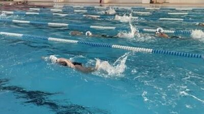 Bilecik’te Gençlik ve Spor Bakanlığı Spor Okulları kapsamında düzenlenen yüzme