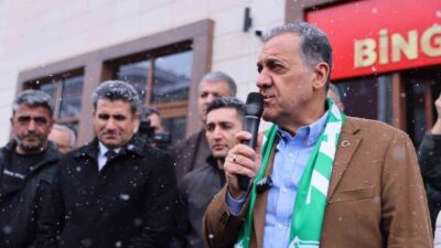 Cumhurbaşkanlığı Kararnamesi ile Yalova Valiliği’ne atanan Bingöl Valisi Ahmet Hamdi