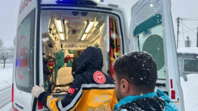 Bingöl’de kar yağışı ve tipi nedeniyle hastaneye gidemeyen diyaliz hastası,