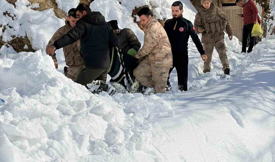 Bingöl’ün Solhan ilçesinde ekipler sobadan sızan karbonmonoksit gazından etkilenen bir
