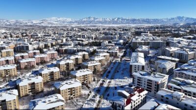Bingöl’de etkili olan kar yağışının ardından yağış durdu, güneşin yüzünü