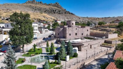 Konya’nın merkez Selçuklu İlçe Belediyesince yapılan restorasyonlarla yeniden hayat bulan,