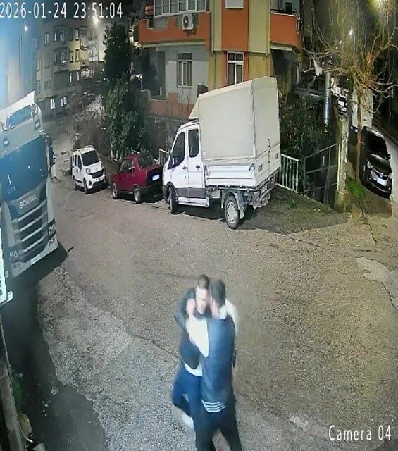 Antalya’nın Manavgat ilçesinde alkol alan iki arkadaş arasında çıkan tartışma,