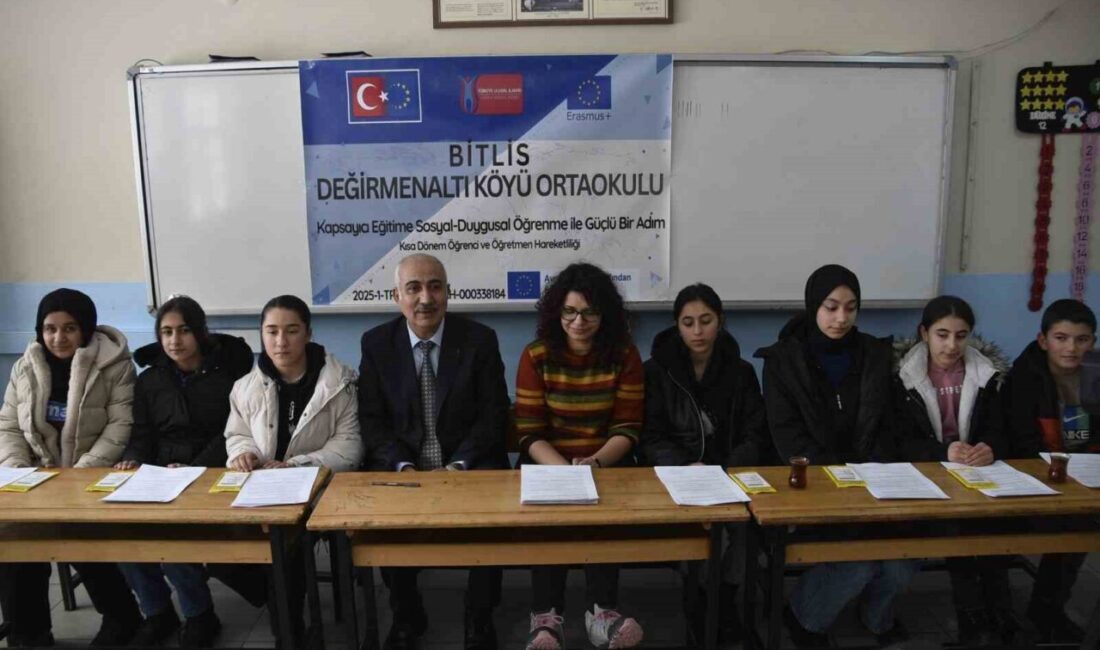 Bitlis’te bir köy okulunda eğitim gören öğrenciler, Erasmus+ projesi kapsamında