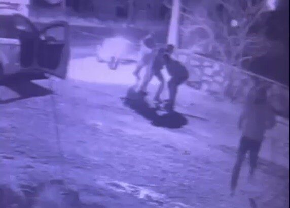 Muğla’nın Bodrum ilçesinde akraba oldukları öğrenilen kişiler arasında çıkan bıçaklı