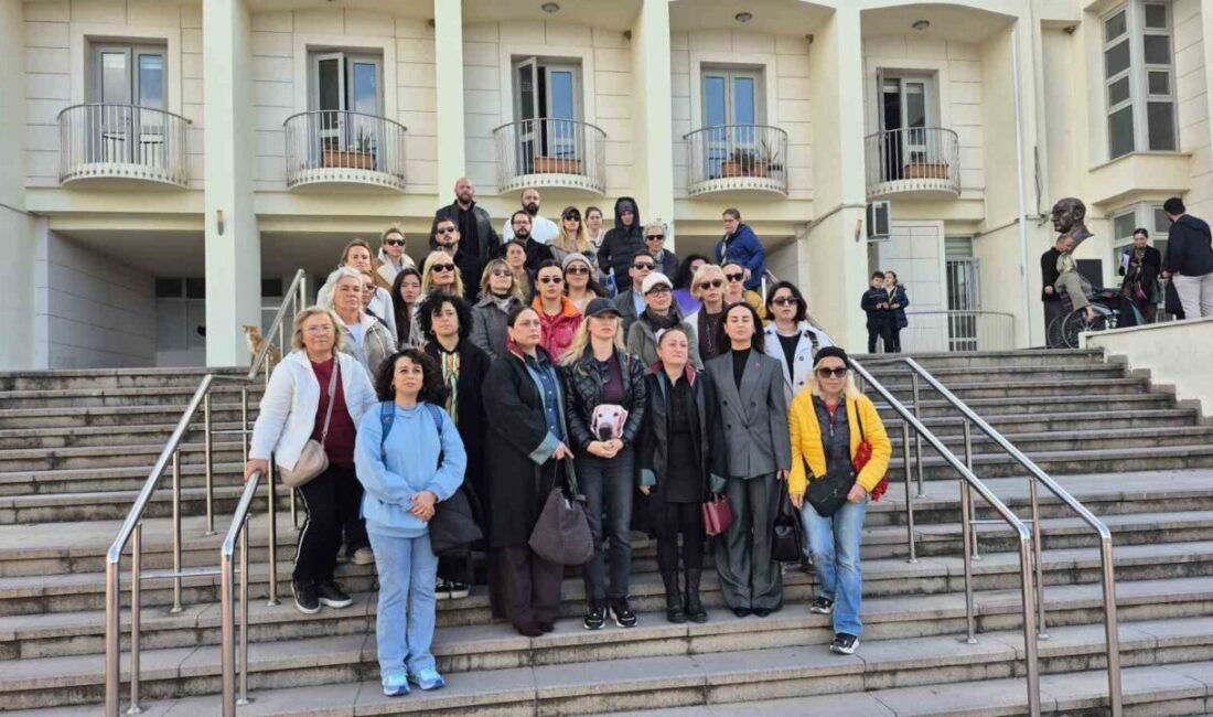 Muğla’nın Bodrum ilçesinde “Çinko” isimli köpeğin otomobilin altında kalarak telef