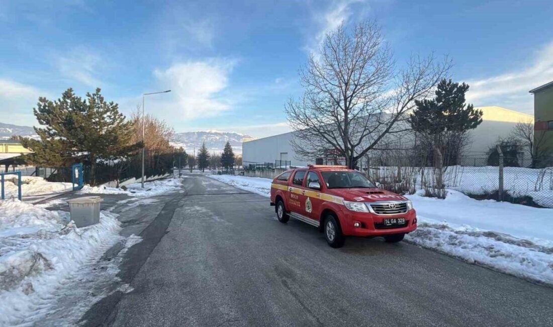 Bolu Organize Sanayi Bölgesi’nde (OSB) bir mobilya imalat fabrikasında çıkan