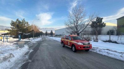 Bolu Organize Sanayi Bölgesi’nde (OSB) bir mobilya imalat fabrikasında çıkan