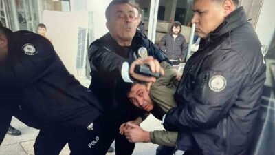 Bursa Büyükşehir Belediye Başkanı Mustafa Bozbey’e yönelik dün gerçekleştirilen fiziki