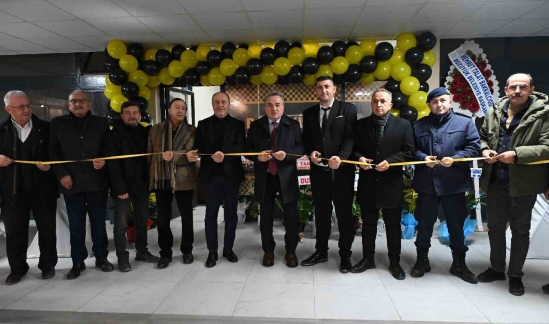 Bozüyük Taksiciler ve Taksi Dolmuşçuları Derneği ofisi, Cumhuriyet Meydanı altındaki