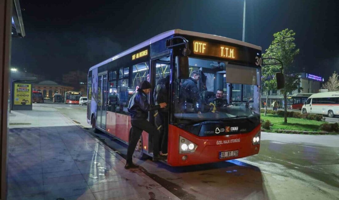 Balıkesir Büyükşehir Belediye Başkanı Ahmet Akın, öğrenci dostu bir kent
