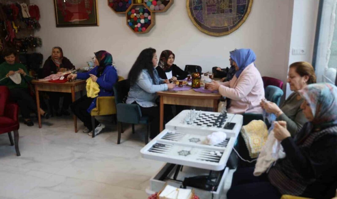 Nevşehir’de yalnızca kadınlara hizmet veren “Hobi Kafe”, sunduğu güvenli ve