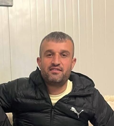 İzmir’in Buca ilçesinde iki grup arasında çıkan silahlı kavgada ensesinden