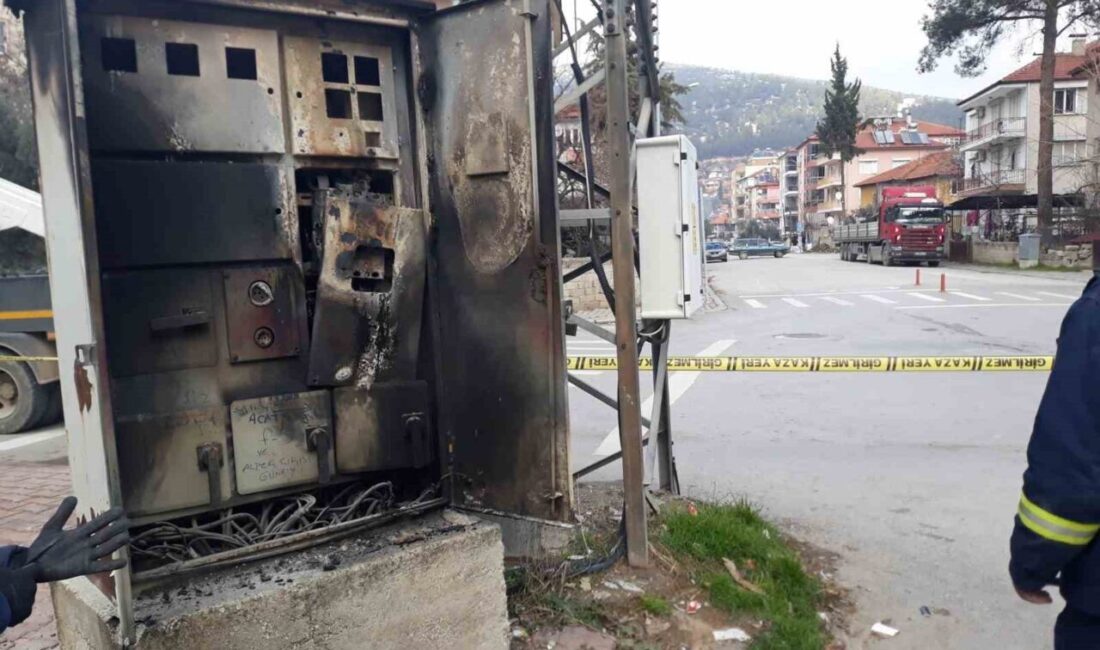 Burdur’un Bucak ilçesinde trafoda çıkan yangın itfaiye ekipleri tarafından söndürüldü.