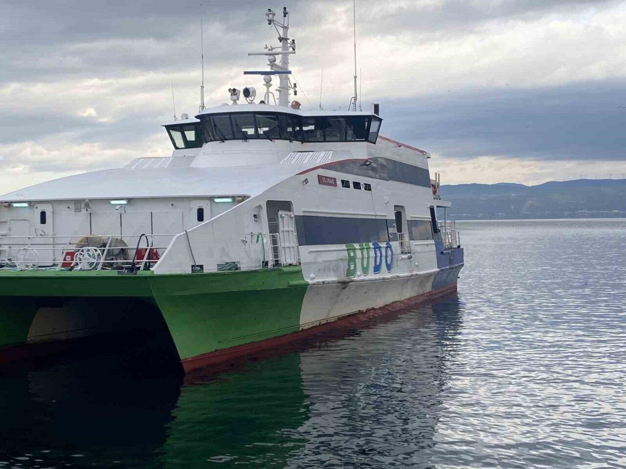 Bursa ile İstanbul arasında deniz ulaşımını sağlayan deniz otobüsü seferleri,