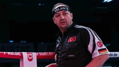 Dünyaca ünlü boks antrenörü ve eski milli boksör Bülent Başer’in