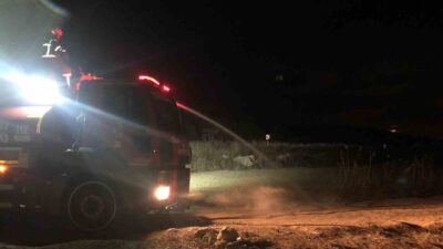 Burdur’un Bucak ilçesinde sazlık alanda çıkan yangın ekipler tarafından söndürüldü.