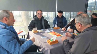 Burhaniye ilçesinde, Briç Kulübünün düzenlediği turnuvalar yoğun ilgi görüyor. Ören