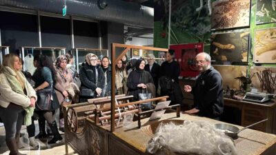 Bursa Büyükşehir Belediyesi bünyesindeki Bursa Kent Akademisi’nde görev alan eğitmenler,