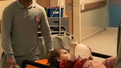 Bursa’nın İnegöl ilçesinde apartmanın 2’nci katındaki pencereden düşen 2 yaşındaki