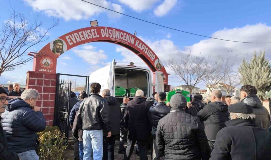 Bursa’nın İnegöl ilçesinde meydana gelen kazada kontrolden çıkıp ağaca çarpan