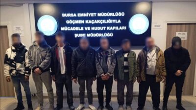 Bursa Emniyet Müdürlüğü ekiplerince göçmen kaçakçılığıyla mücadele kapsamında Osmangazi ilçesinde