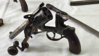 Bursa’nın Osmangazi ilçesinde jandarma tarafından düzenlenen operasyonda, çok sayıda tarihi