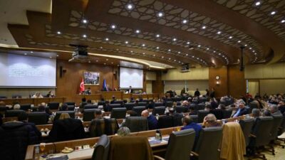 Bursa’da toplu ulaşıma büyükşehir meclisinde alınan kararla yüzde 15 oranında