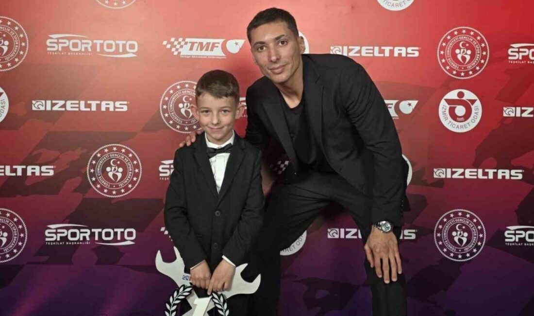 Bursa’nın Mudanya ilçesinden yaşayan mini motokros sporcusu Poyraz Kalender, Türkiye