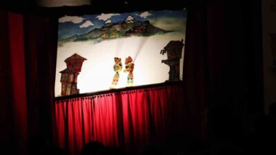 Yüzlerce yıllık geçmişe sahip olan gölge oyunu Karagöz’ü yaşatmak ve