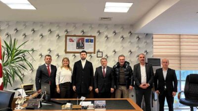 BURSA (İHA) – Bursaspor Başkanı Enes Çelik, Teknik Direktör Tahsin