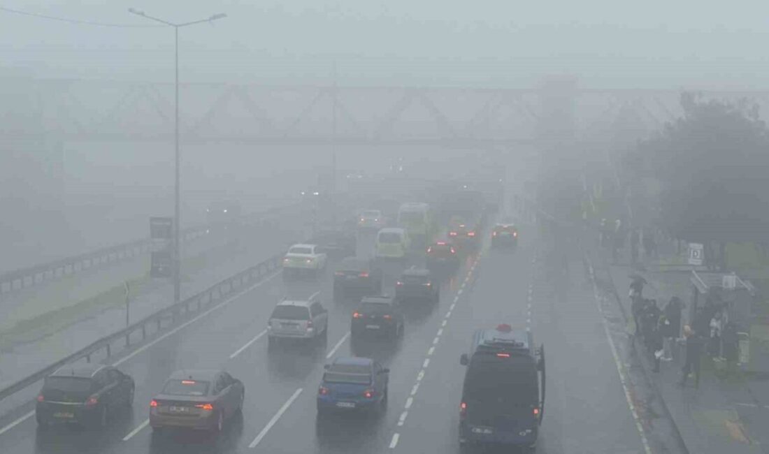 Büyükçekmece’de aniden bastıran sis nedeniyle görüş mesafesi düşü. Yoğun sis