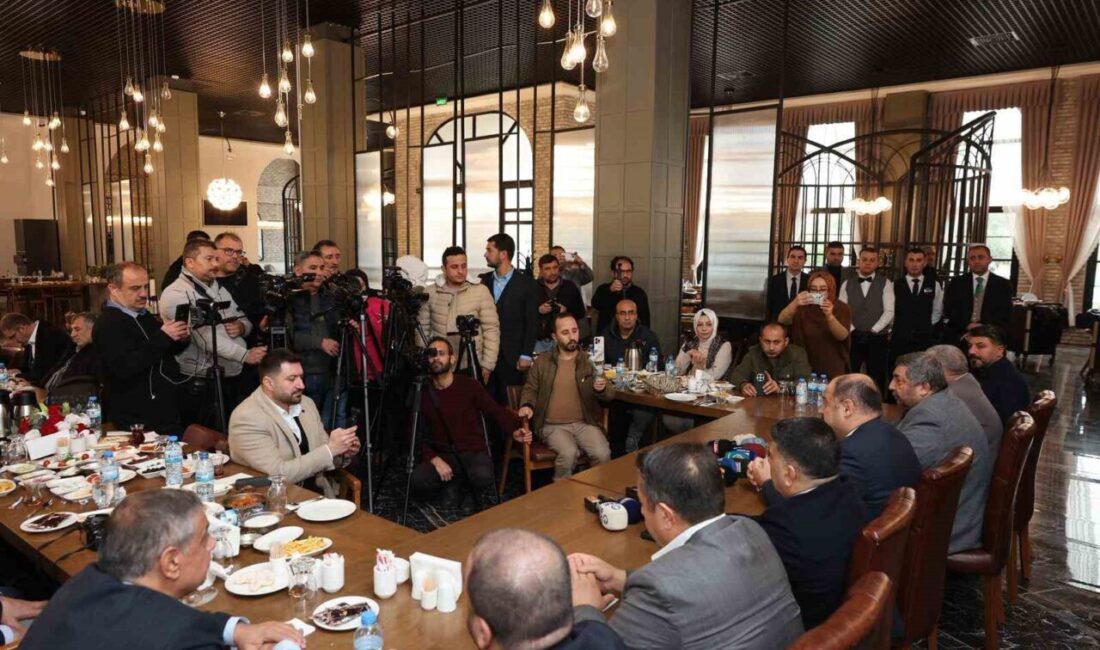 Şanlıurfa Büyükşehir Belediye Başkanı Mehmet Kasım Gülpınar, 10 Ocak Çalışan