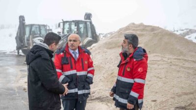 Malatya Büyükşehir Belediye Başkanı Sami Er, kentte etkili olan kar