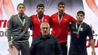 Sakarya Büyükşehir Belediyesi Spor Kulübü güreşçisi, Antalya’da gerçekleştirilen Büyükler Uluslararası