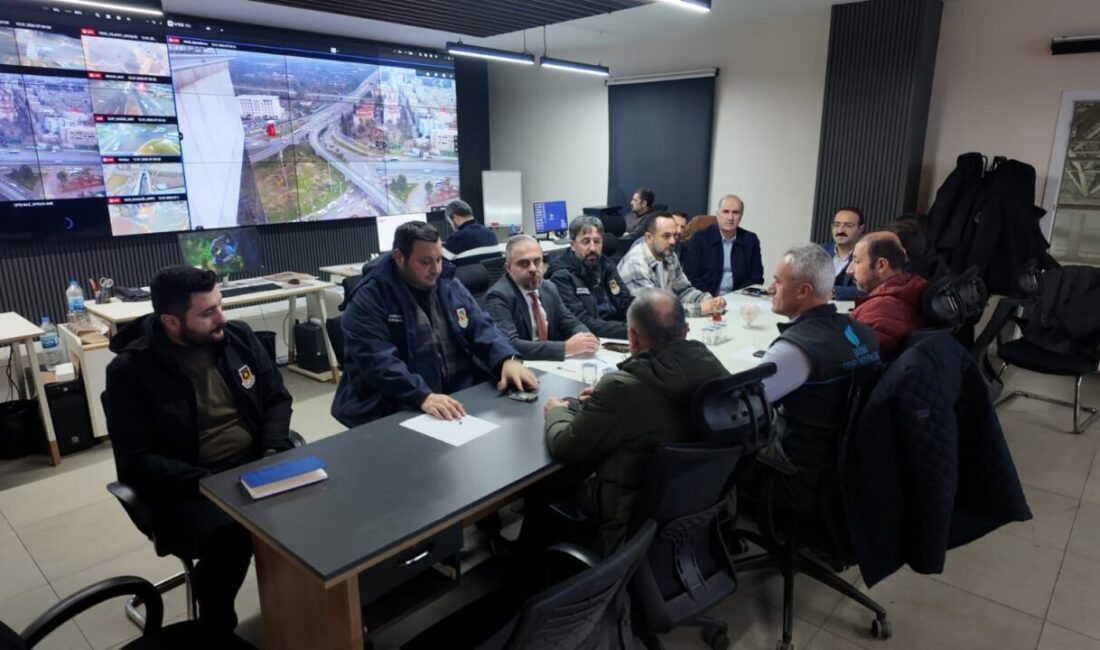 Şanlıurfa Büyükşehir Belediyesi, il genelinde beklenen kuvvetli yağışlara karşı sel