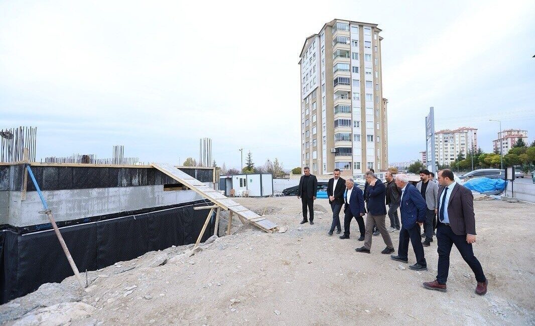 Kayseri Büyükşehir Belediyesi, hayırseverler ile iş birliği halinde şehre hizmet